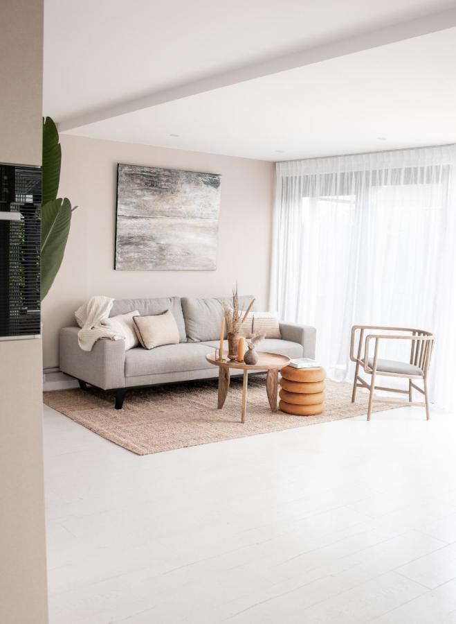 Luxe Vakantiehuis Nova Met Zwembad Ouddorp Exterior photo