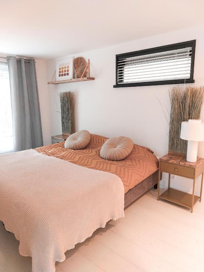 Luxe Vakantiehuis Nova Met Zwembad Ouddorp Exterior photo