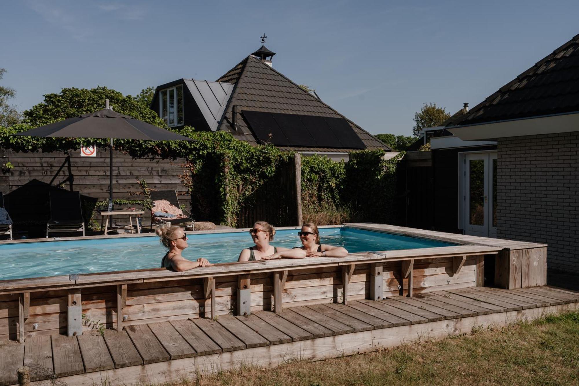 Luxe Vakantiehuis Nova Met Zwembad Ouddorp Exterior photo